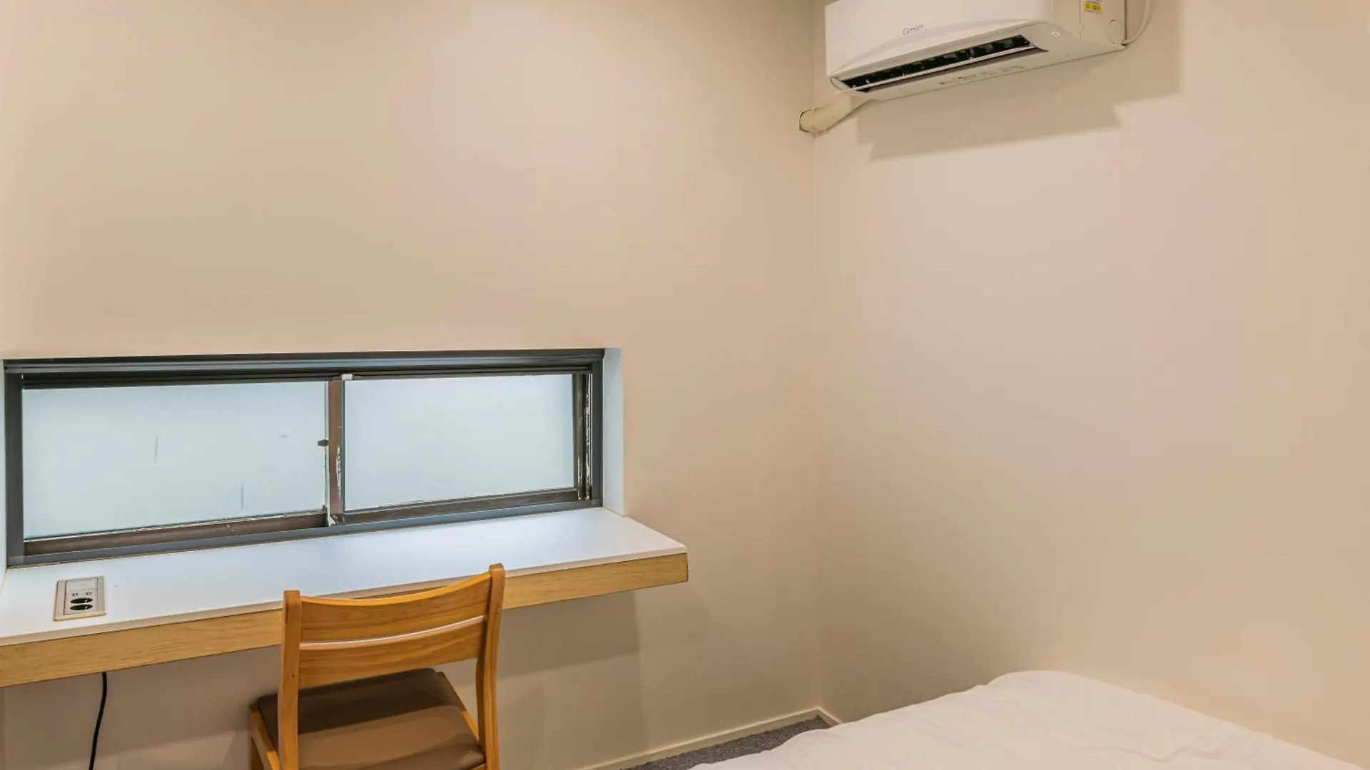Guest house Urban Bridge Stay U Busan